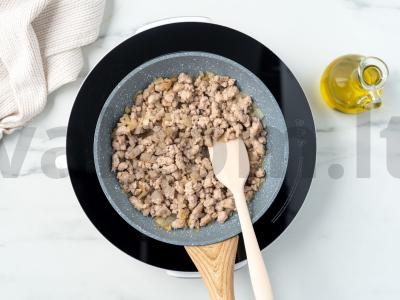 Faršo ir sūrio apkepas orkaitėje Žingsnis 3