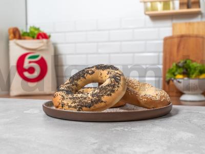 Namų blynai su aguonomis ir sezamu pagrindine nuotrauka