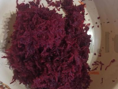 Vegetariškas boršas su džiovintomis morkomis ir česnaku Žingsnis 4