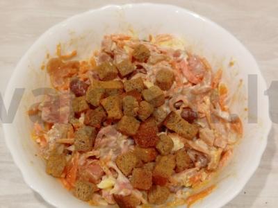 Salotas su rūkytomis vištienos krūtinėlėmis Žingsnis 8