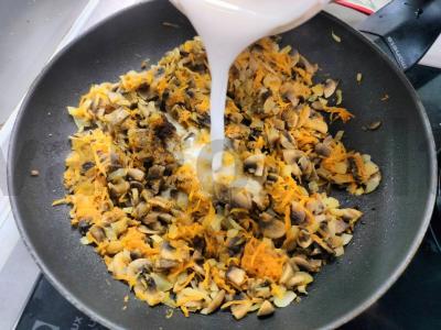 Grybų padažas su grietine Žingsnis 4