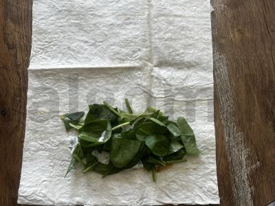 Kumpiai lavaše su špinatais ir pomidorais Žingsnis 5