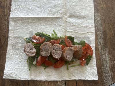 Kumpiai lavaše su špinatais ir pomidorais Žingsnis 7