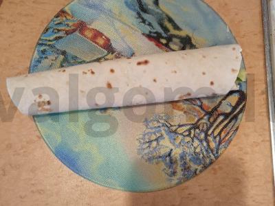 Lavašas su silpniai sūdyta lašiša Žingsnis 4