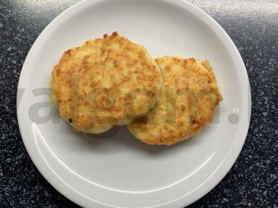 Varškėčiai iš grūdėtos varškės ir sūrio Žingsnis 6