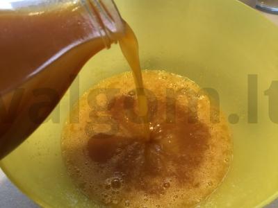 Blynai su pienu ir moliūgų sultimis Žingsnis 2