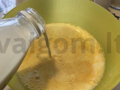 Blynai su pienu ir moliūgų sultimis Žingsnis 3