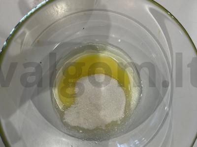 Švelnūs varškės pyragėliai Žingsnis 1