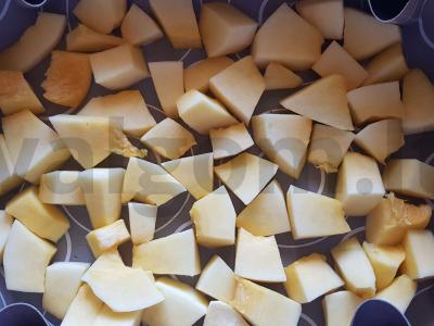 Kepta moliūgų su itališkais prieskoniais, česnaku ir alyvuogių aliejumi Žingsnis 2