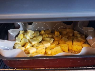 Kepta moliūgų su itališkais prieskoniais, česnaku ir alyvuogių aliejumi Žingsnis 6