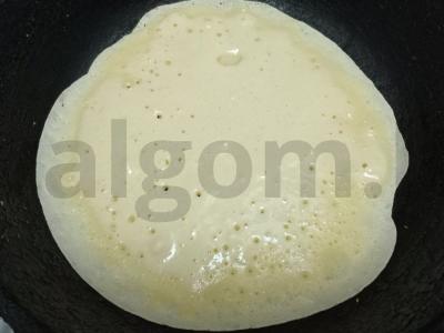 Ploni blynai ant vandens su vyšnių uogiene Žingsnis 9