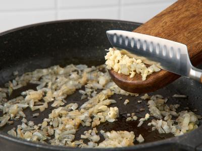 Mėsos pyragas su baklažanais ir bulvėmis Žingsnis 7