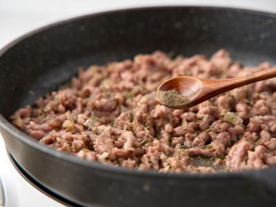 Mėsos pyragas su baklažanais ir bulvėmis Žingsnis 9