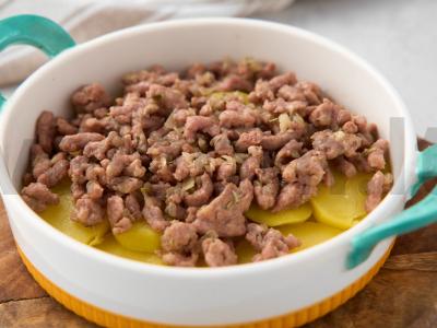 Mėsos pyragas su baklažanais ir bulvėmis Žingsnis 11