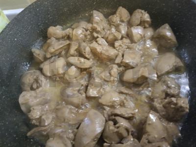 Vištienos kepenėlės su prieskoniais Žingsnis 5