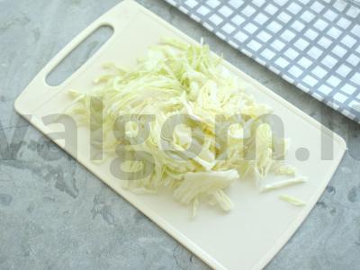 Šči su mėsos sultiniu ir pomidorais Žingsnis 3