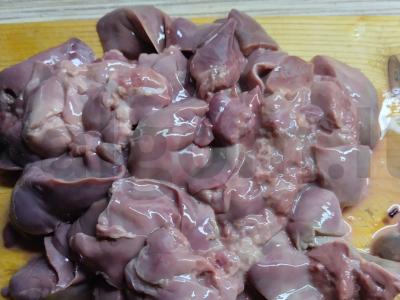 Vištienos kepenėlės, troškintos majoneze Žingsnis 2