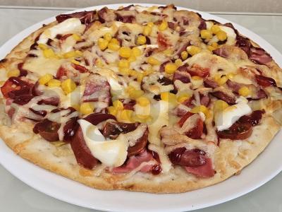 Pica su Krakovo dešra pagrindine nuotrauka