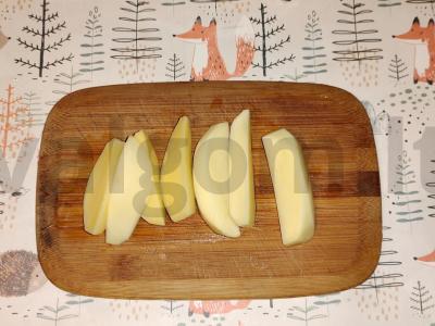 Pagrindinis patiekalas „Grietinėlės vištiena su bulvėmis“ Žingsnis 2