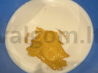 Nuo prinokusių šviežių mangų pagamintas ledai Žingsnis 9