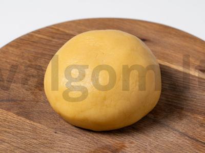 Smėliniai krepšeliai su baltymų kremu ir braškėmis Žingsnis 5