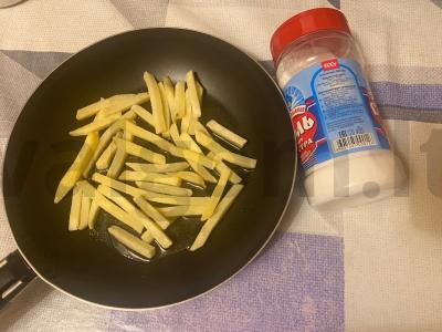 Bulvytės fri su graikiniais riešutais ir džiovintomis daržovėmis Žingsnis 2