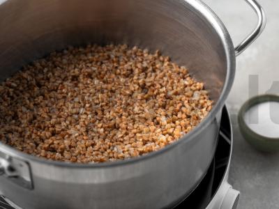 Grikių, krevečių ir pesto dubuo Žingsnis 2