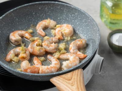 Grikių, krevečių ir pesto dubuo Žingsnis 5