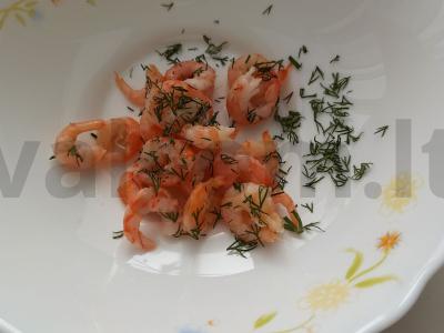 Salotos su krevetėmis ir jūros kopūstais Žingsnis 1