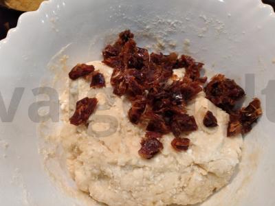 Švelnus varškės keksas su džiovintais vaisiais Žingsnis 5