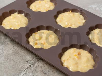 Apelsinų keksiukai Žingsnis 6