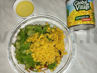 Skanus salotas su kukurūzais ir ridikėliais Žingsnis 4