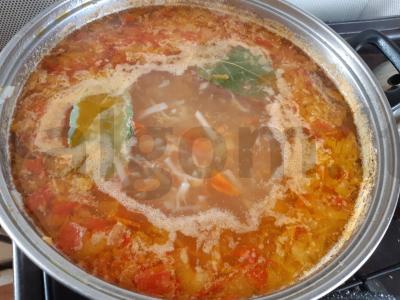 Šaltibarščiai su šviežia kopūstu, pomidoru ir paprika Žingsnis 8