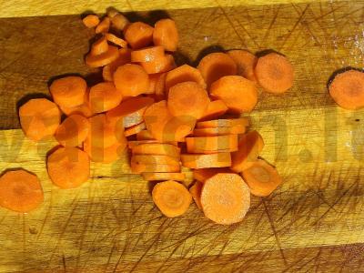 Toskaniškas troškintas sriuba su medžiotojų dešrelėmis, pupelėmis, avinžirniais ir lęšiais Žingsnis 5