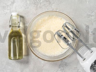 Drėgnas šokoladinis keksiukas Žingsnis 2