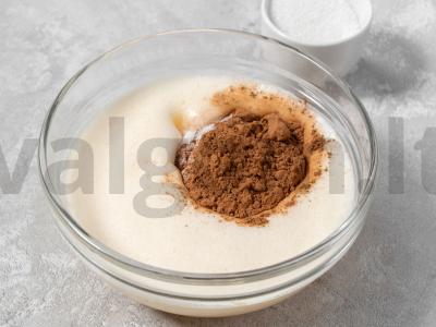 Drėgnas šokoladinis keksiukas Žingsnis 4