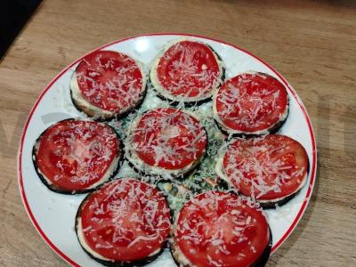 Užkandžių baklažanai su tilziter sūriu pagrindine nuotrauka