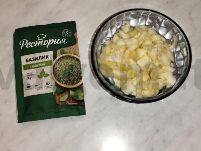 Cukinijų valtelės „Mėsos pyragas“, keptos orkaitėje Žingsnis 3