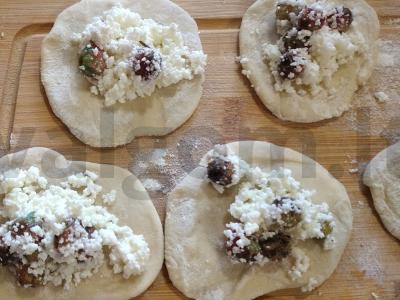 Nuostabūs virtinukai su varške ir miško uogomis Žingsnis 4