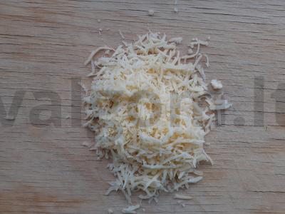 Makaronai su kiaušiniu, sūriu ir baziliku Žingsnis 1