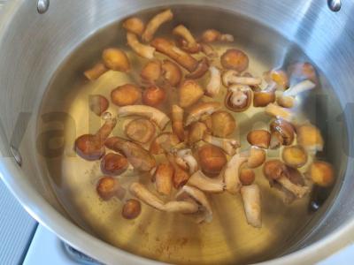 Grikių sriuba su voveraitėmis Žingsnis 1