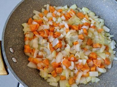 Grikių sriuba su voveraitėmis Žingsnis 3