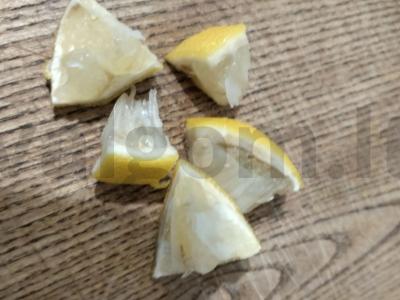 Vitaminų arbata su obuoliu, citrina ir serbentų lapais Žingsnis 2