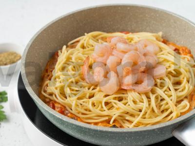 Makaronai su daržovėmis ir krevetėmis Žingsnis 5