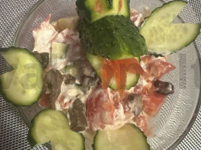 Salotas „Drakona vonioje“ pagrindine nuotrauka