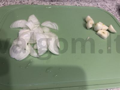 Marinuoti pomidorai su pačiu skaniausiu marinatu Žingsnis 1