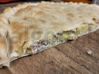 Žuvies ir bulvių pyragas pagrindine nuotrauka