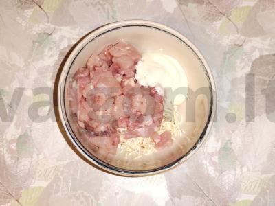 Indėnų vištienos šlaunelių blynai su dešrainių sūriu Žingsnis 4