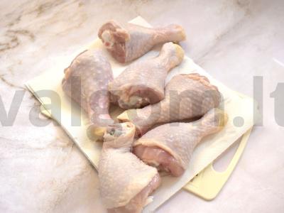 Vištienos blauzdelės su daržovėmis orkaitėje Žingsnis 1