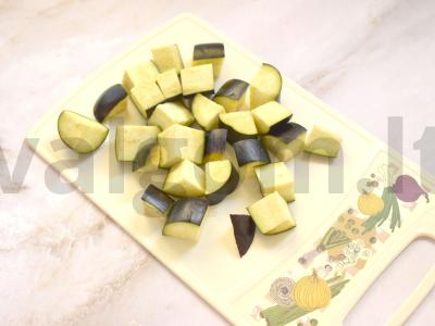 Vištienos blauzdelės su daržovėmis orkaitėje Žingsnis 3